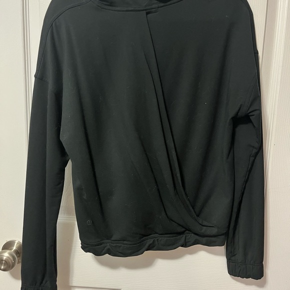 Lululemon twisted &tucked - Picture 3 of 3